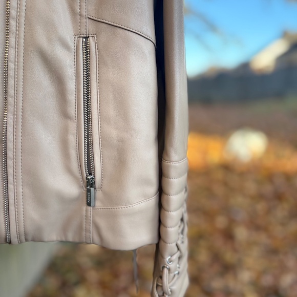 Excellent condition- Beige Faux-Leather Moto Jacket — Quilted Sleeves - Picture 4 of 8